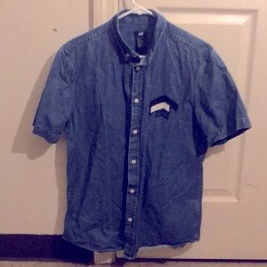 H&M button down shirt
